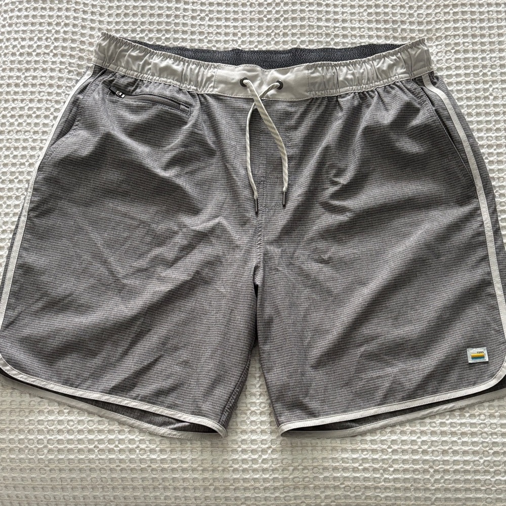 Vuori Men's Gray Athletic Shorts